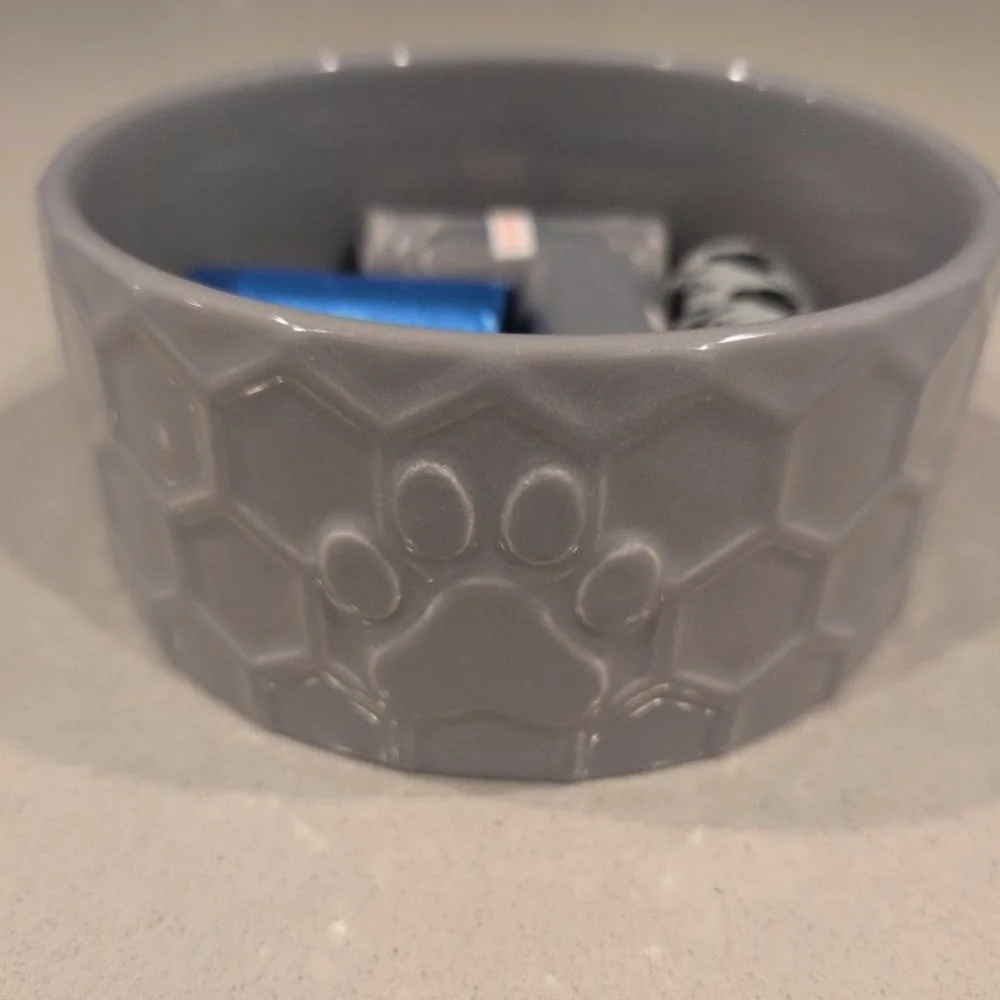Gray Honeycomb Pet Bowl